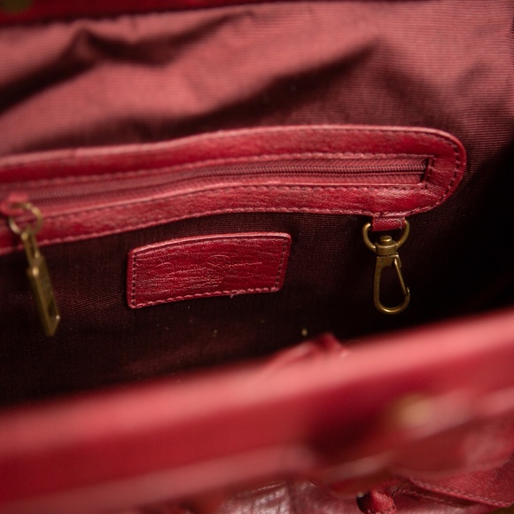 Jessica Simpson Purse with Ruffles! - Picture 10 of 10